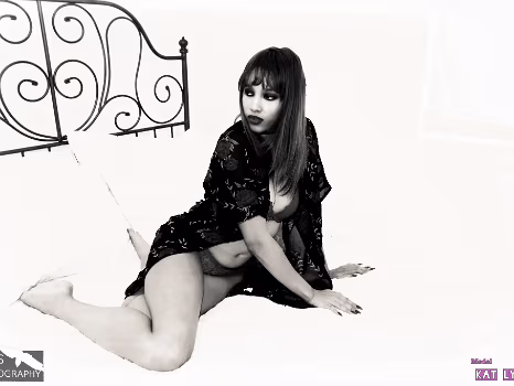 Kat Lyons Black and_White