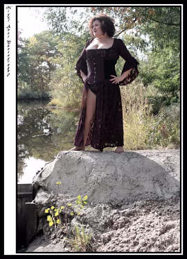 Michelle A shoot at Golden Ponds with Michelle