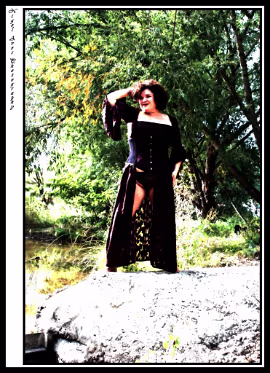 Michelle A shoot at Golden Ponds with Michelle