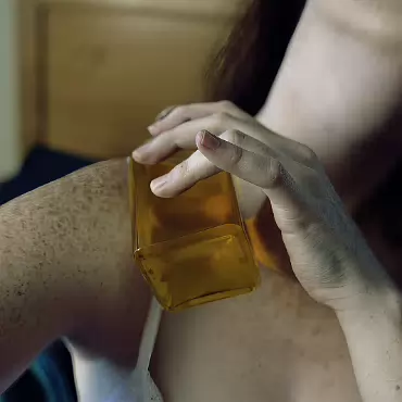Sarah Cate-with-oil-016