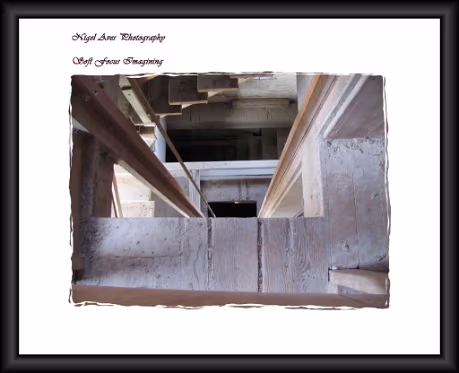 The Feed and Grain Alhora and myself managed to get this shoot when the place was perfect. very dangerous, but perfect.