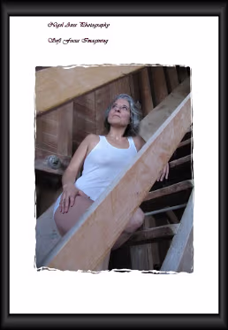 The Feed and Grain Alhora and myself managed to get this shoot when the place was perfect. very dangerous, but perfect.