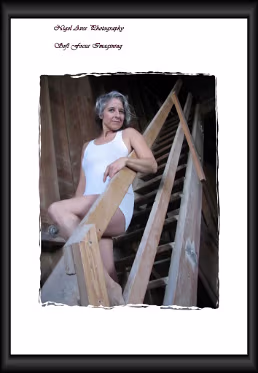 The Feed and Grain Alhora and myself managed to get this shoot when the place was perfect. very dangerous, but perfect.