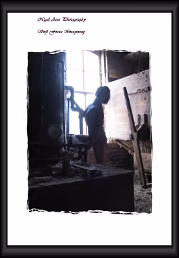 The Feed and Grain Alhora and myself managed to get this shoot when the place was perfect. very dangerous, but perfect.