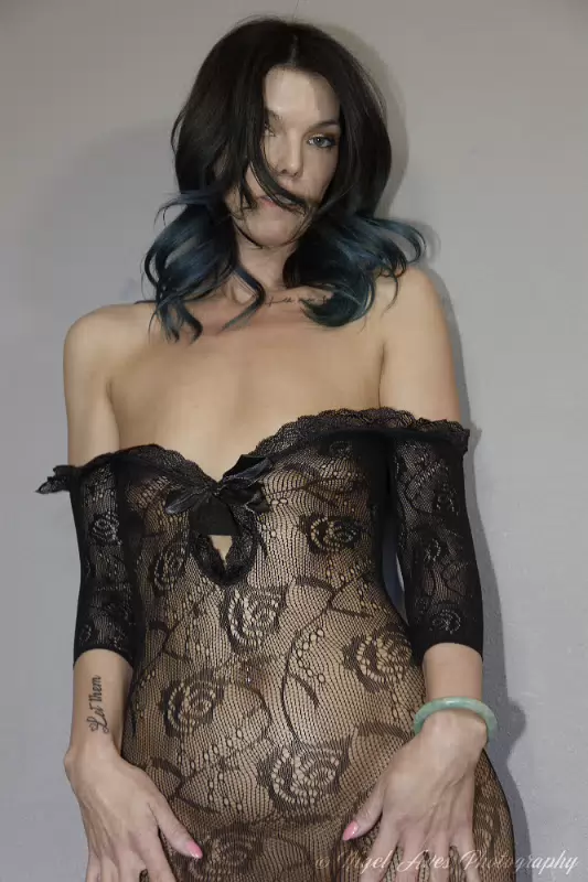 Aiyana_Tail-Feathers-2-02-03-2025-148 Working with different models up and down Colorado's Front Range.